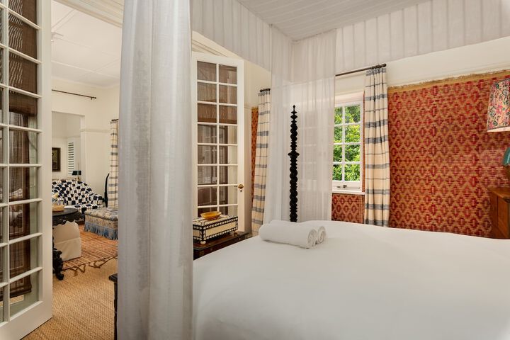 Room 10 of 11