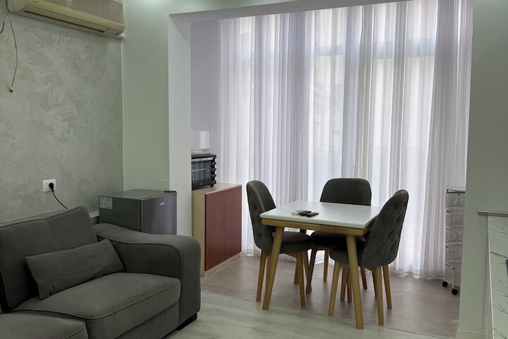 Room 12 of 17