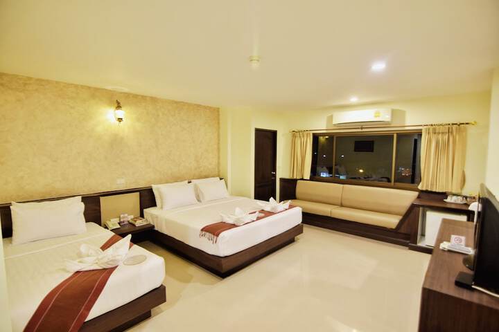 Room 20 of 151