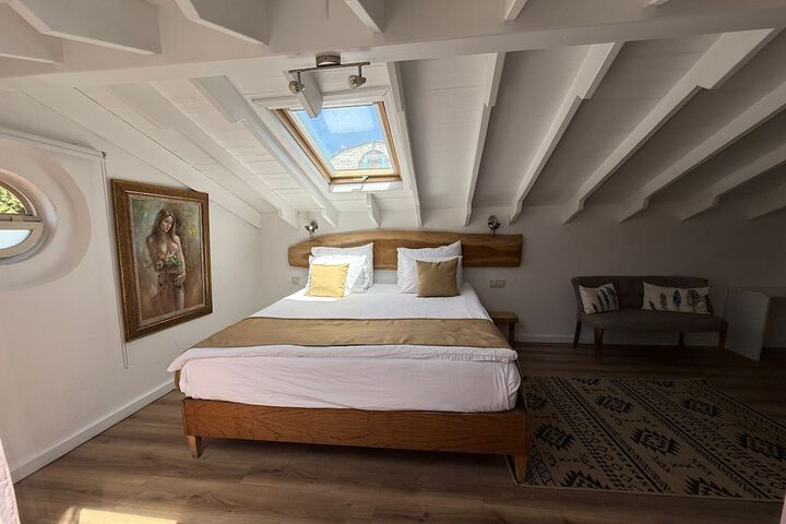 Room 60 of 194