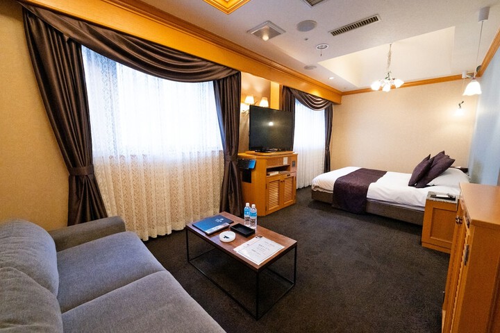Room 146 of 239