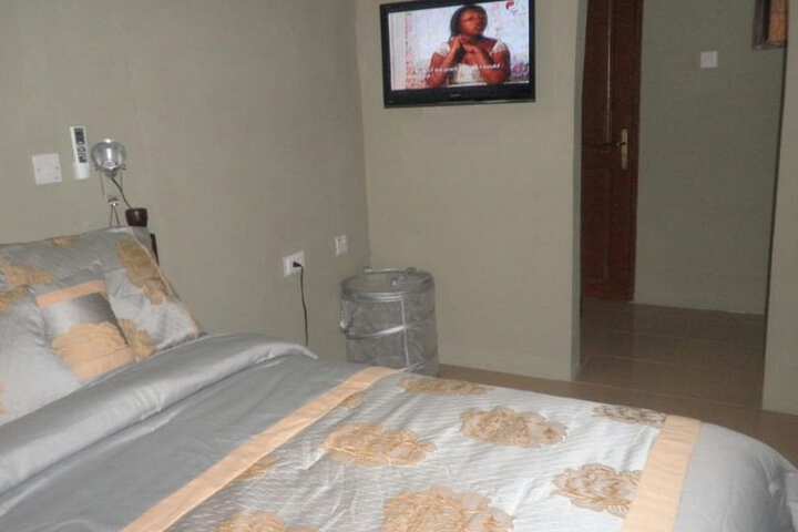 Room 7 of 43