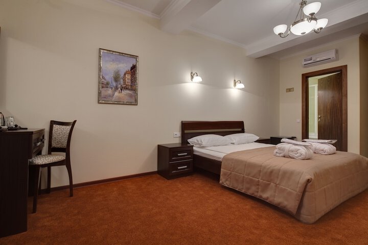 Room 18 of 59
