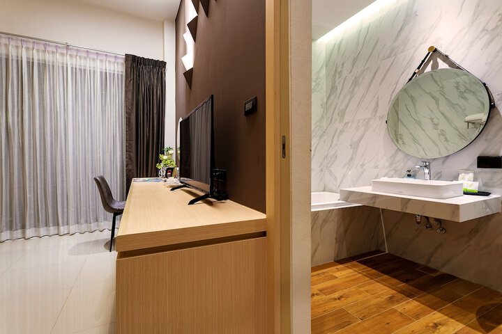 Clean Restrooms