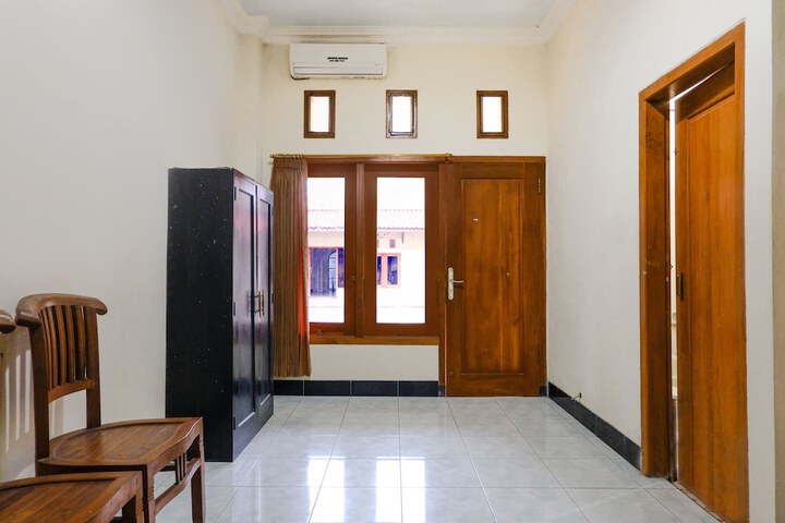 Room 32 of 58