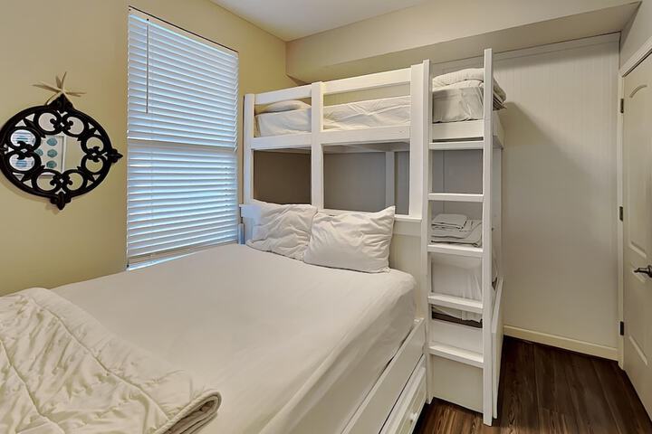 Room 7 of 107
