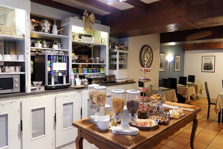 Breakfast/Coffee Service 53 of 61