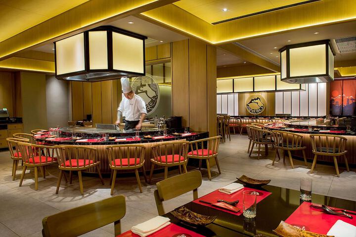 Dining 140 of 182