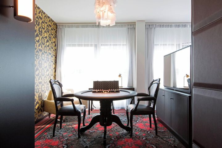 Room 34 of 88