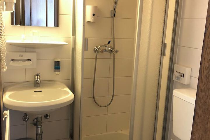 Room 20 of 60
