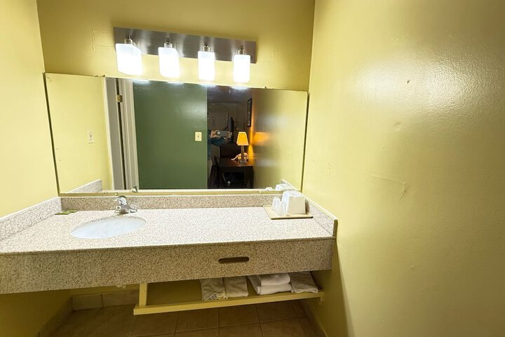 Standard Double Room (20 of 24)