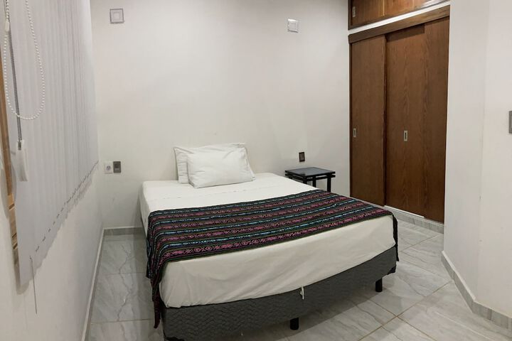 Room 52 of 231