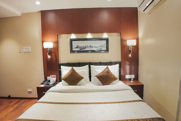 Room 73 of 161