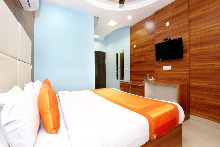 Room 15 of 29
