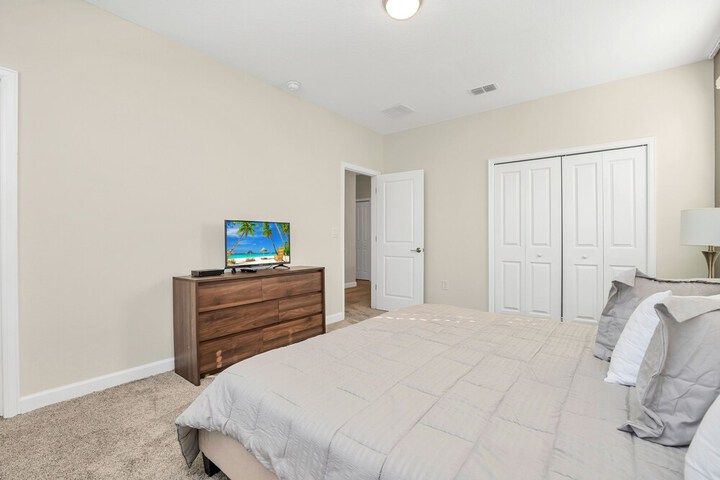 Room 12 of 52