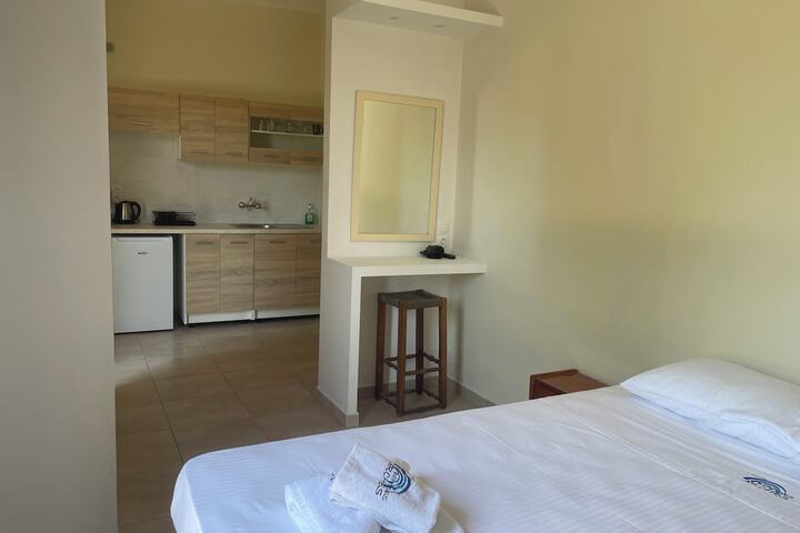 Room 83 of 121