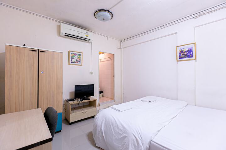 Room 20 of 44