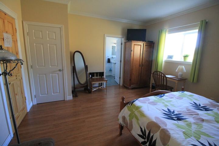 Room 12 of 36