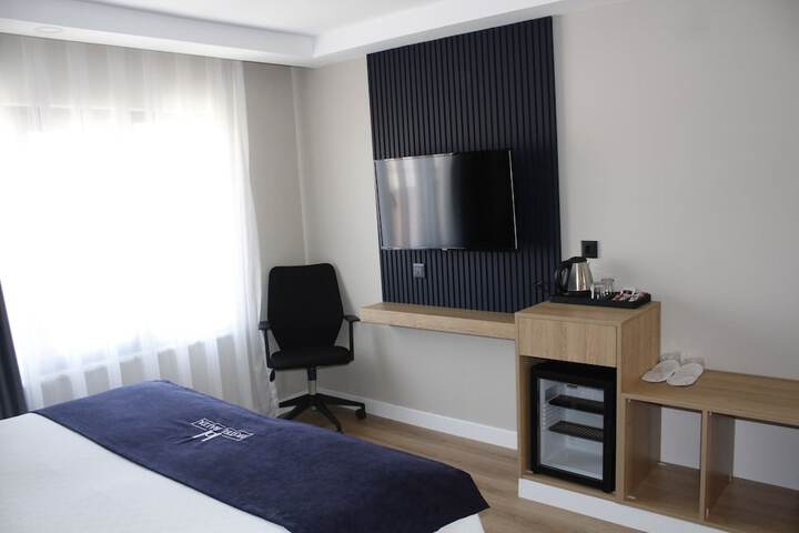 Room 11 of 40
