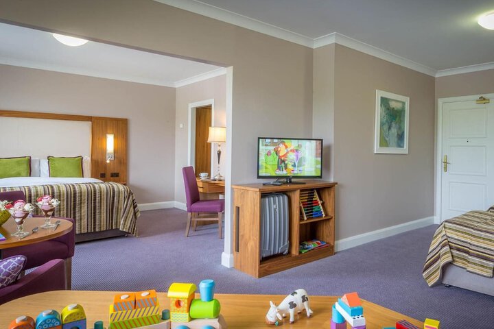 Room 16 of 39