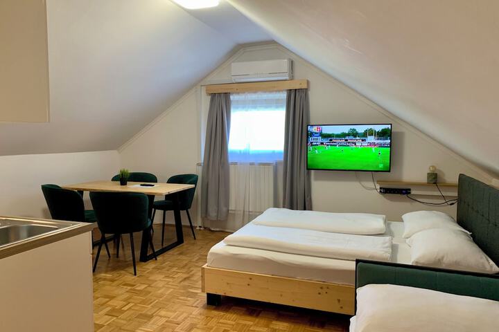 Room 15 of 51