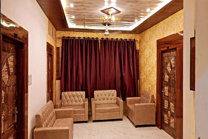 Room 5 of 15