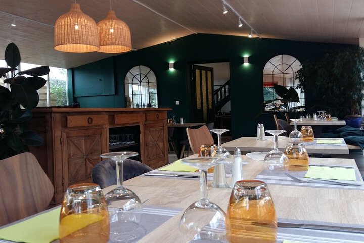 Hôtel Le Chêne Vert in Bollene
