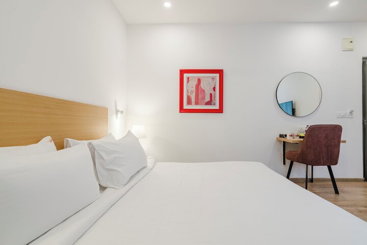 Room 9 of 39