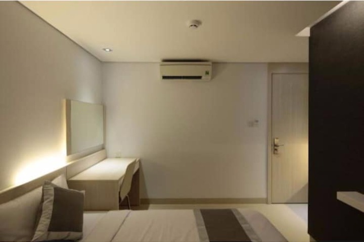 Room 8 of 36