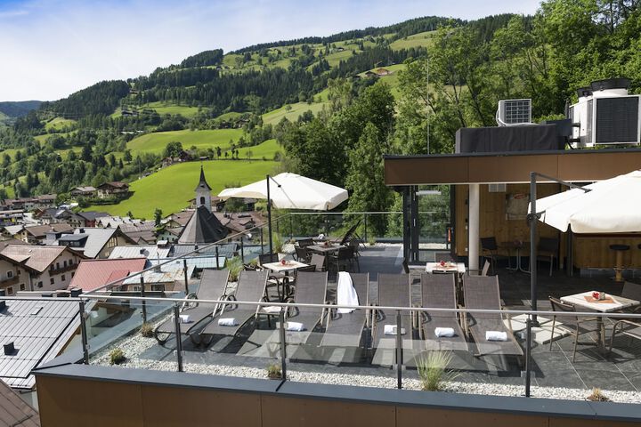 Sundeck 62 of 66