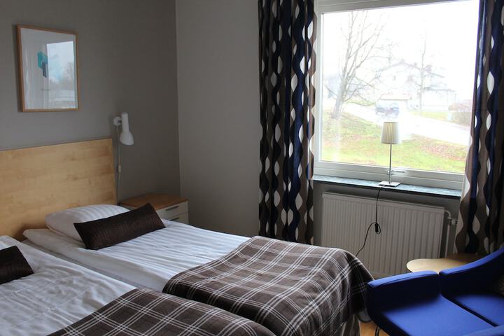 Room 4 of 44