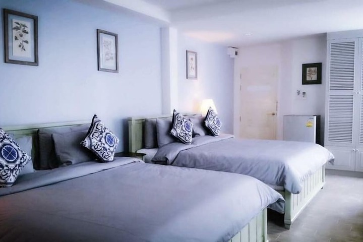 Room 13 of 52