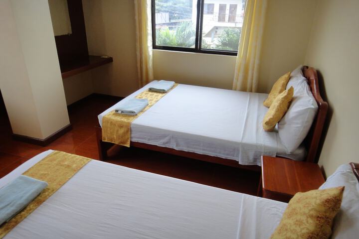 Room 17 of 38