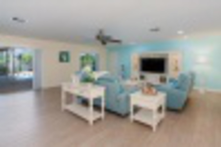 Room 16 of 192