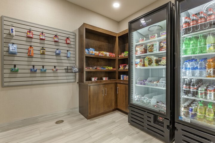Snack bar