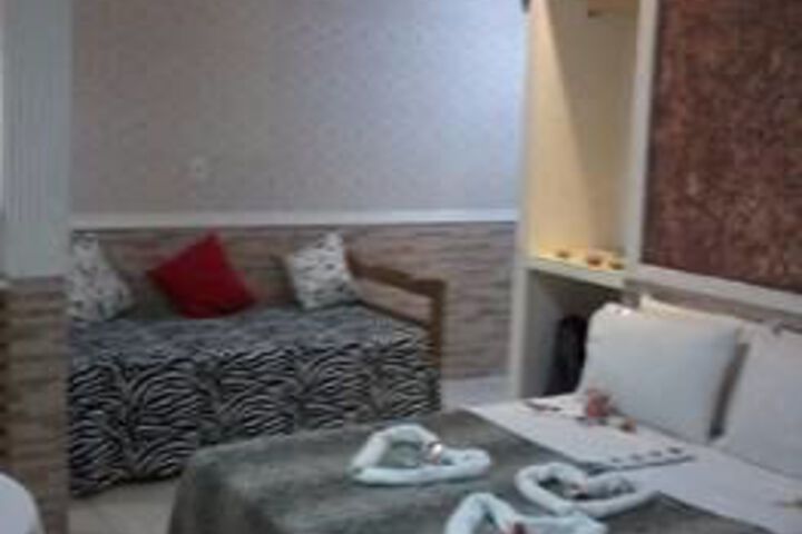 Room 11 of 33
