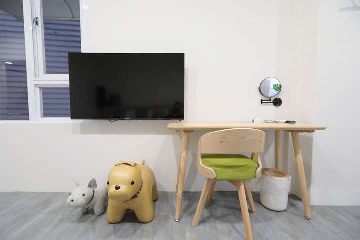 Room 53 of 75