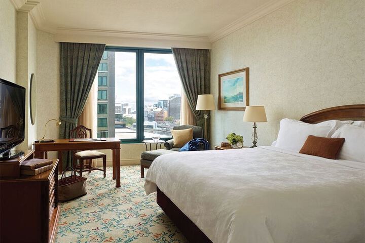 Room 10 of 44