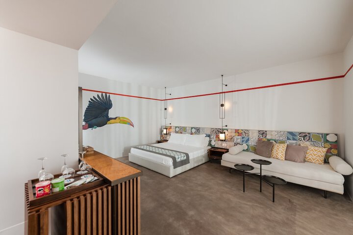 Room 6 of 115