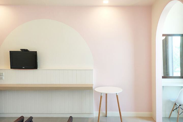 Room 5 of 23