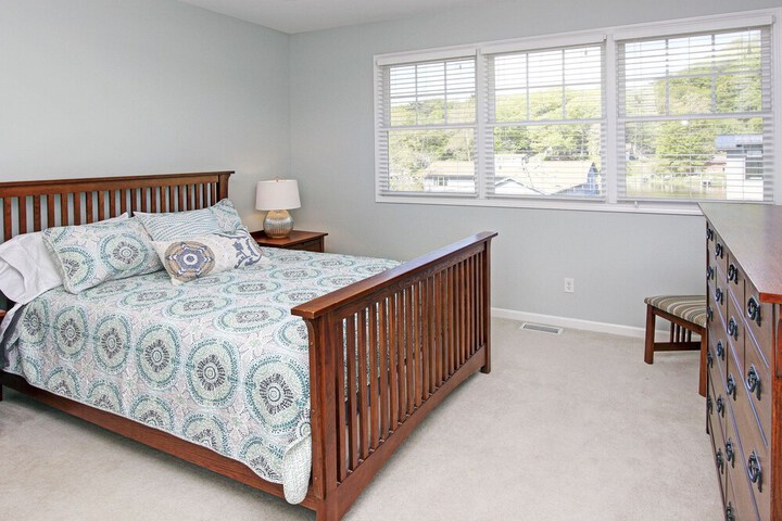 Room 3 of 22