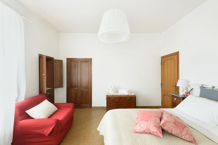 Room 3 of 40