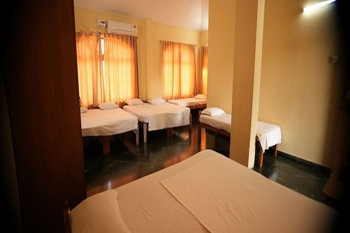 Room 12 of 36