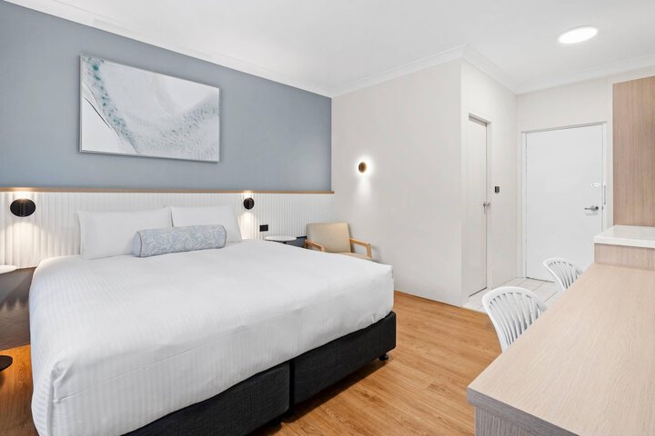 Room 44 of 93