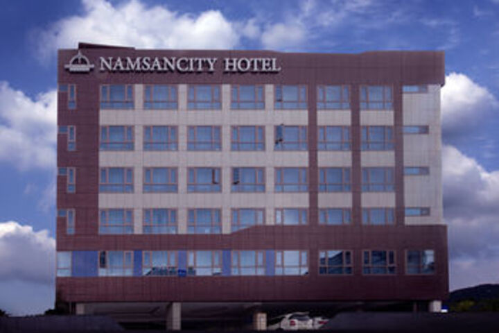 Hotel Front