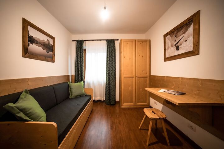 Room 18 of 61