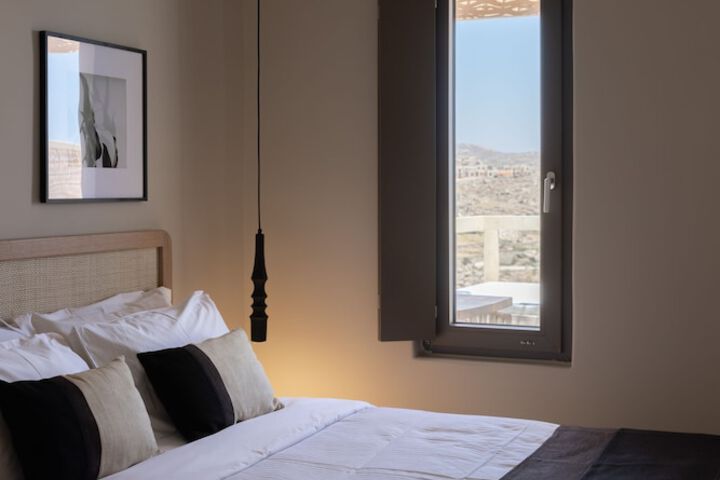 Room 5 of 37