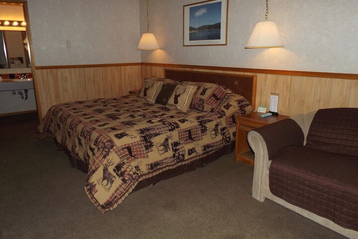 Room 7 of 24