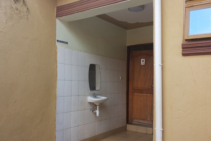 Room 29 of 42