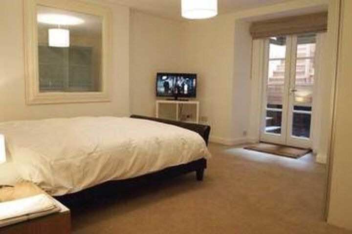 Room 12 of 41
